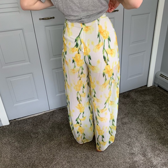 Adorable maxi skirt! - Picture 2 of 3